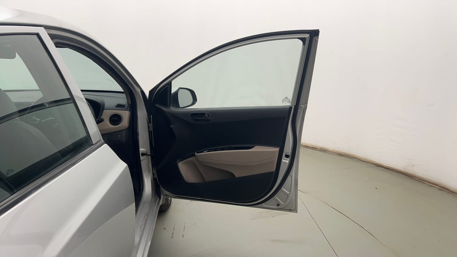 Used 2017 Hyundai Grand i10 Magna 1.2 Kappa VTVT Petrol Manual interior RIGHT FRONT DOOR OPEN VIEW