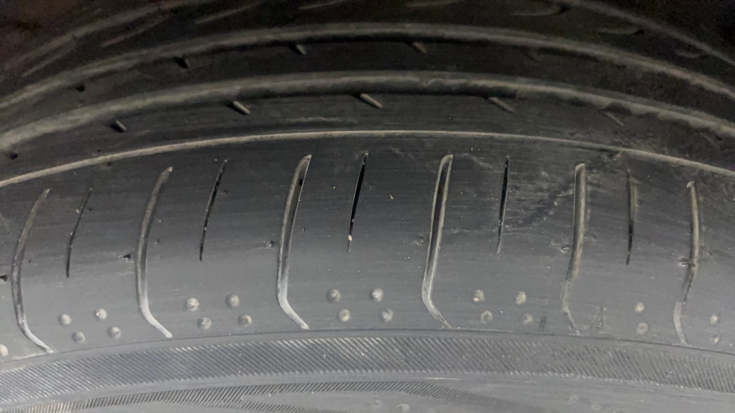 Used 2018 BMW X1 sDrive20d xLine Diesel Automatic tyres LEFT FRONT TYRE TREAD VIEW