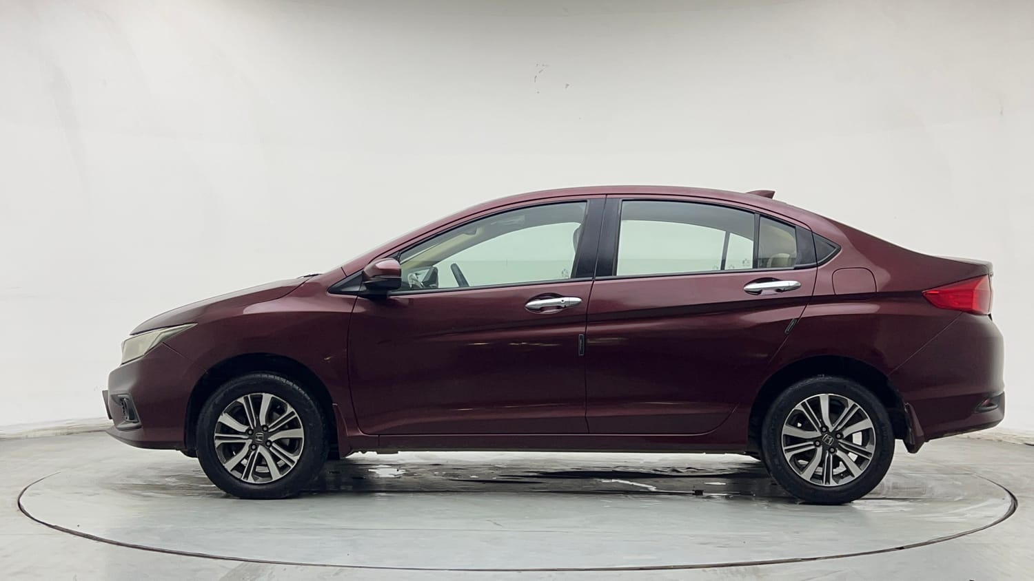 Used 2017 Honda City V Petrol Petrol Manual exterior LEFT SIDE VIEW
