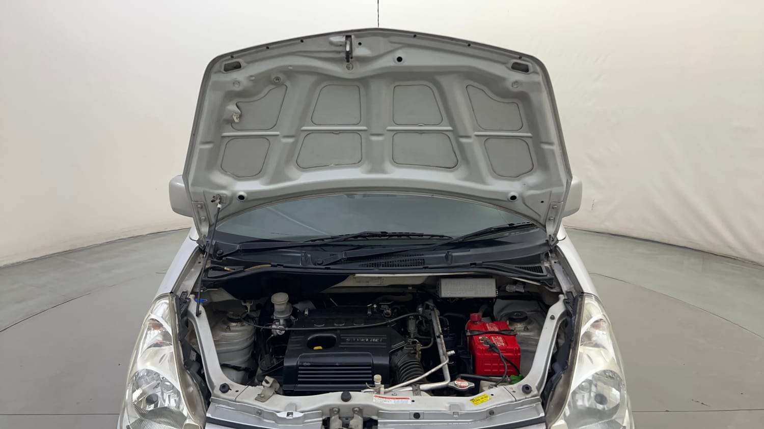 Used 2012 Maruti Suzuki Estilo VXi BS-IV Petrol Manual engine ENGINE & BONNET OPEN FRONT VIEW