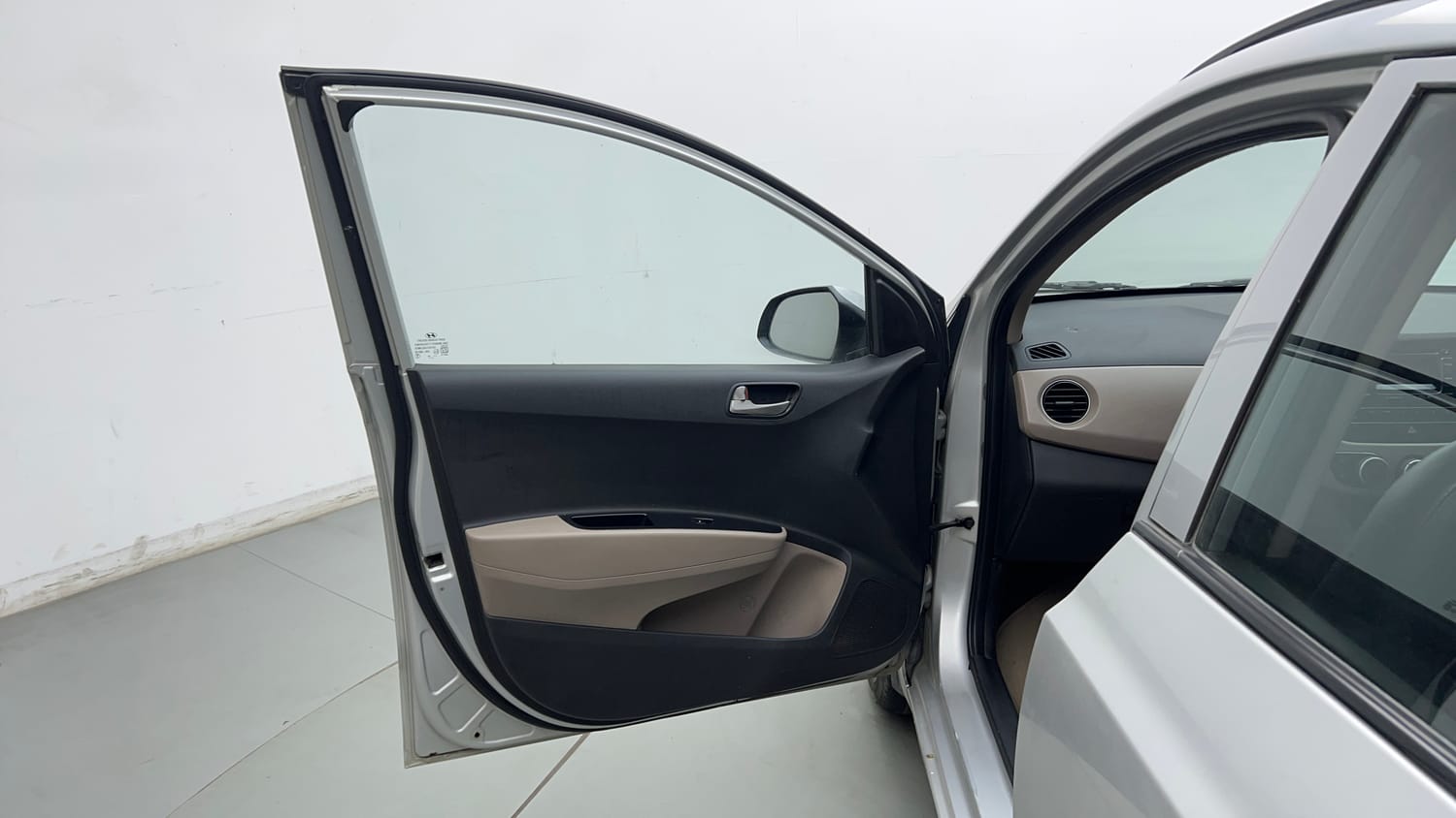 Used 2015 Hyundai Grand i10 Asta AT 1.2 Kappa VTVT Petrol Automatic interior LEFT FRONT DOOR OPEN VIEW