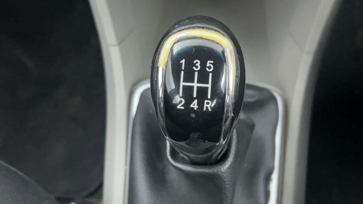 Used 2017 Tata Tiago Revotron XT Petrol Manual interior GEAR  KNOB VIEW