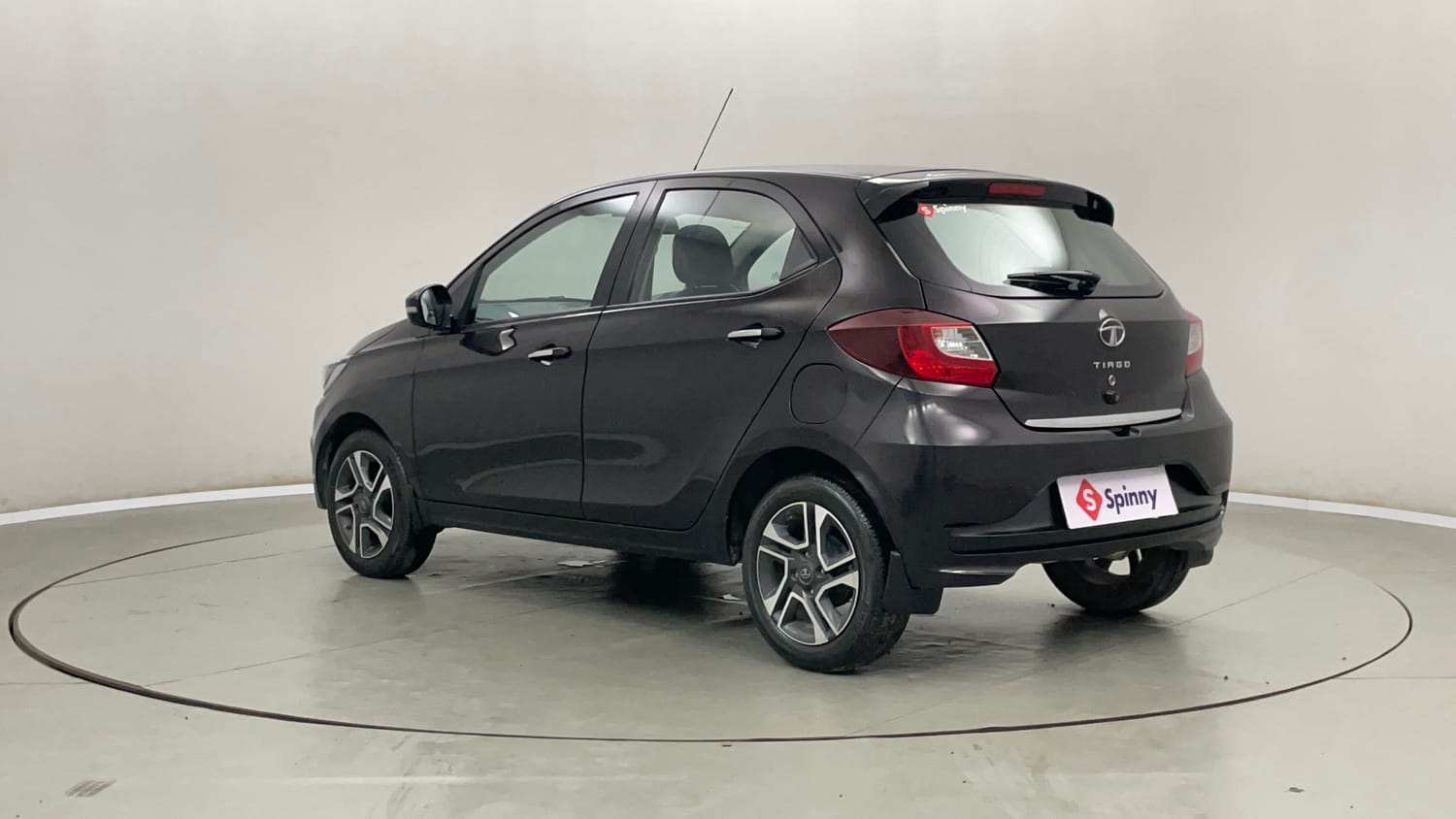 Used 2022 null Petrol Automatic exterior LEFT REAR CORNER VIEW