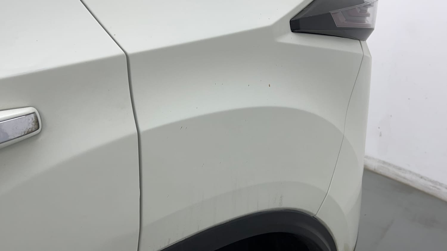 Used 2022 Tata Harrier XTA Plus Diesel Automatic dents MINOR SCRATCH