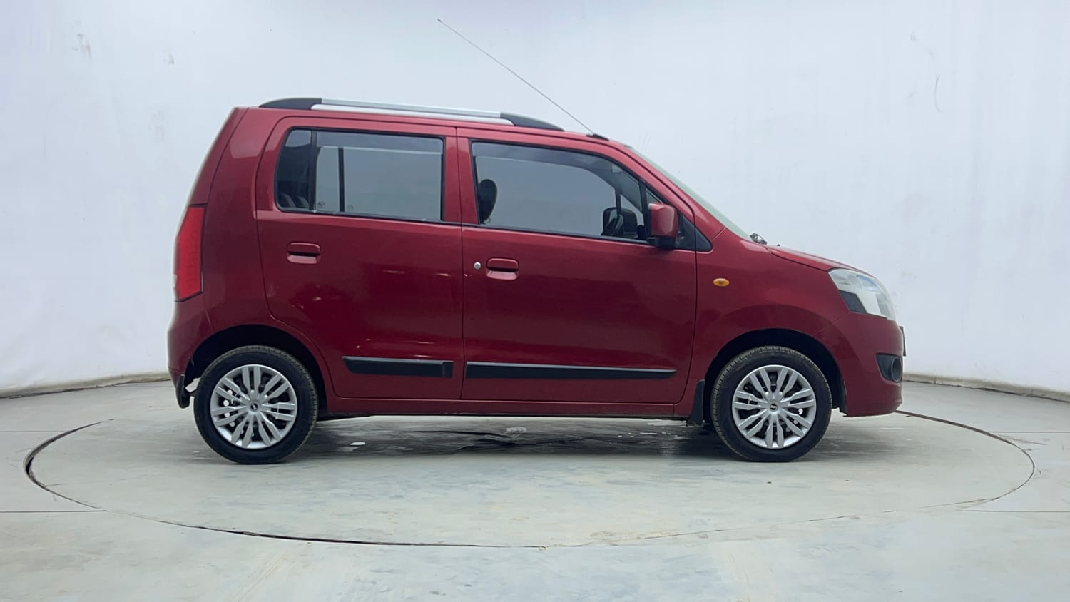 Used 2017 Maruti Suzuki Wagon R 1.0 VXI AMT Petrol Automatic exterior RIGHT SIDE VIEW
