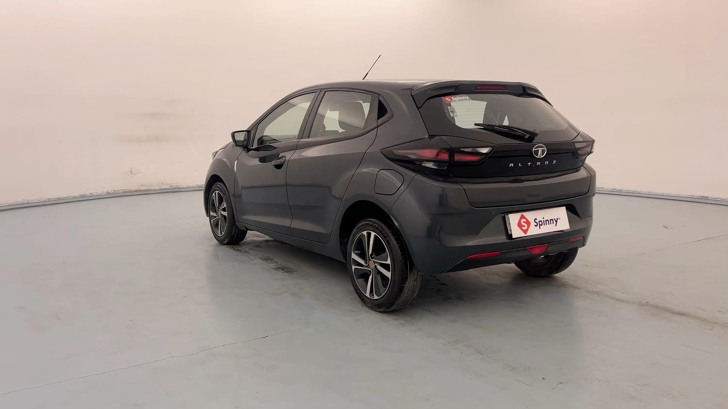 Used 2021 Tata Altroz XZ Petrol Petrol Manual exterior LEFT REAR CORNER VIEW