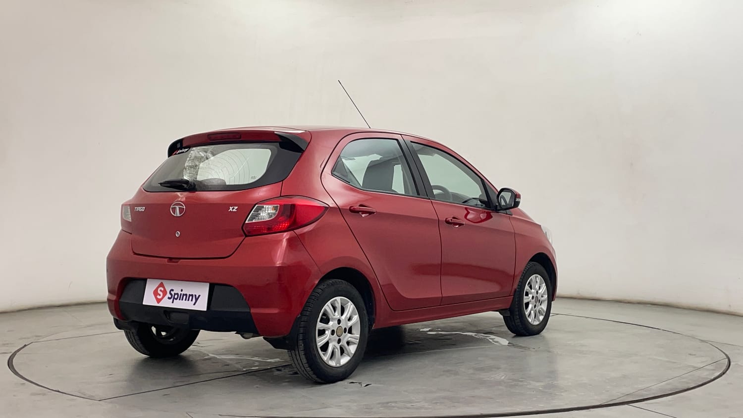 Used 2017 Tata Tiago Revotron XZ Petrol Manual exterior RIGHT REAR CORNER VIEW