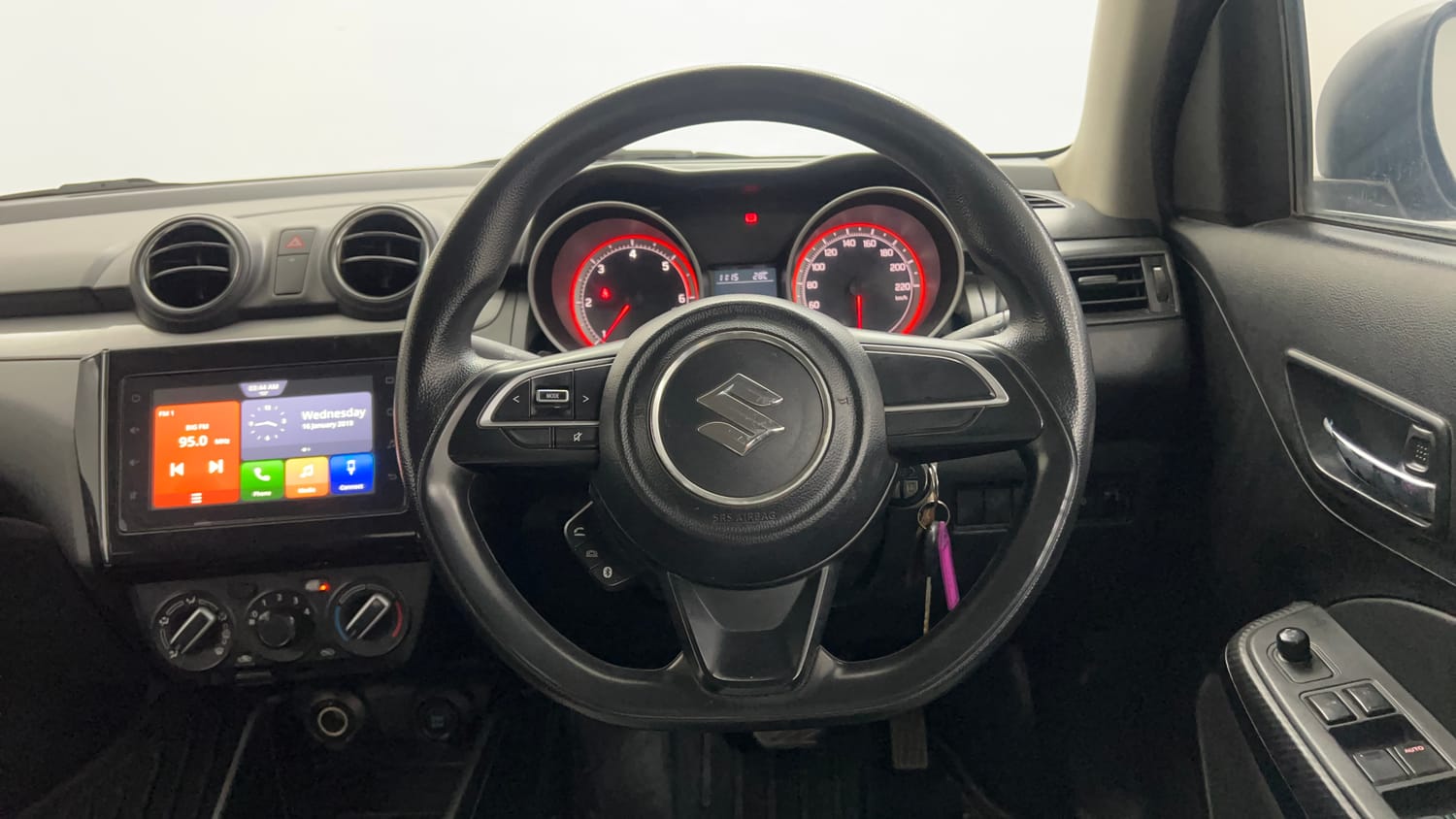Used 2019 Maruti Suzuki Swift VDi AMT Diesel Automatic interior STEERING VIEW