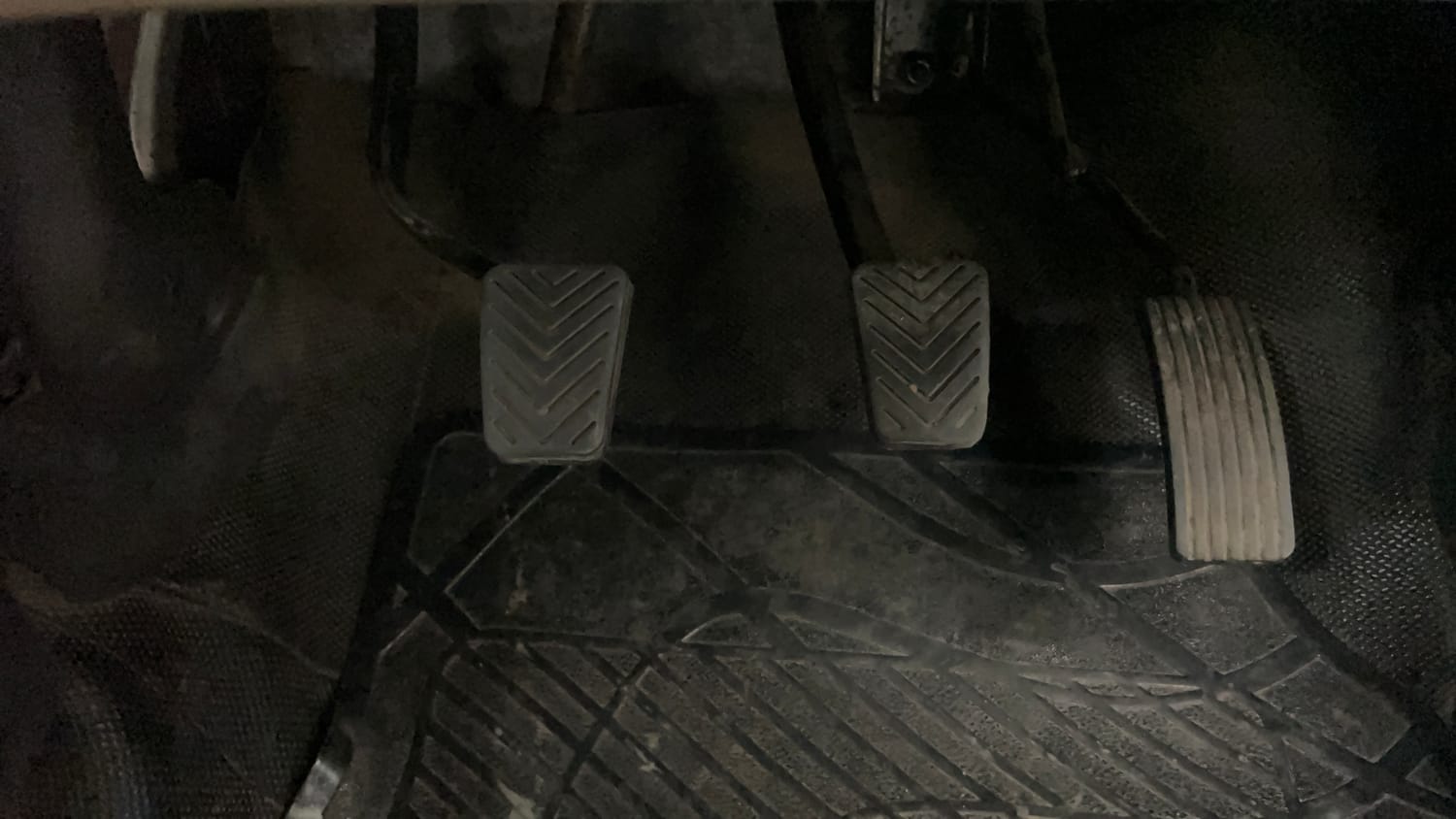 Used 2016 Hyundai Eon Magna Petrol Manual interior PEDALS VIEW