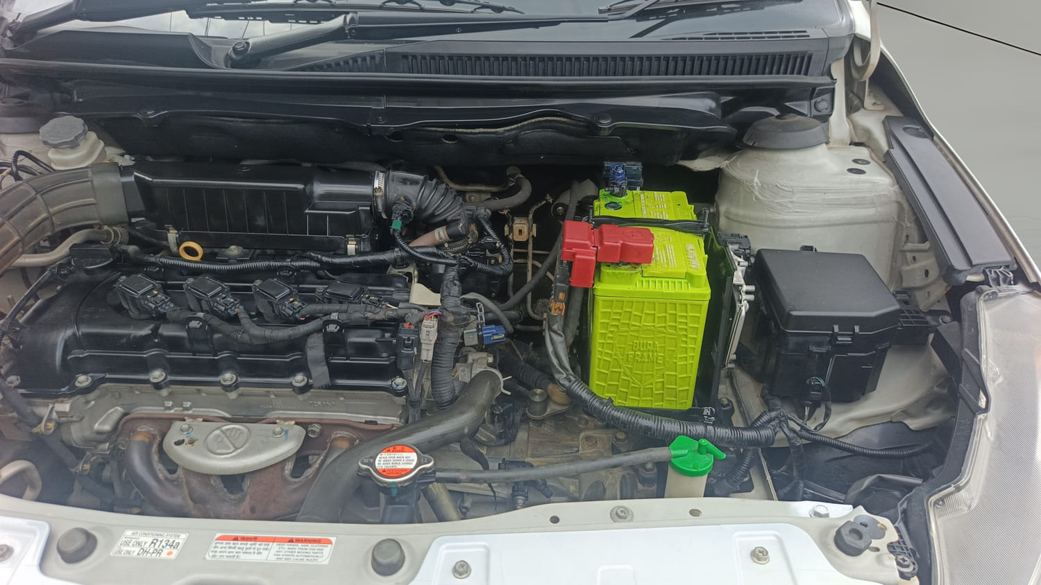 Used 2018 Maruti Suzuki Ciaz Delta Hybrid 1.5 Petrol Manual engine ENGINE LEFT SIDE VIEW