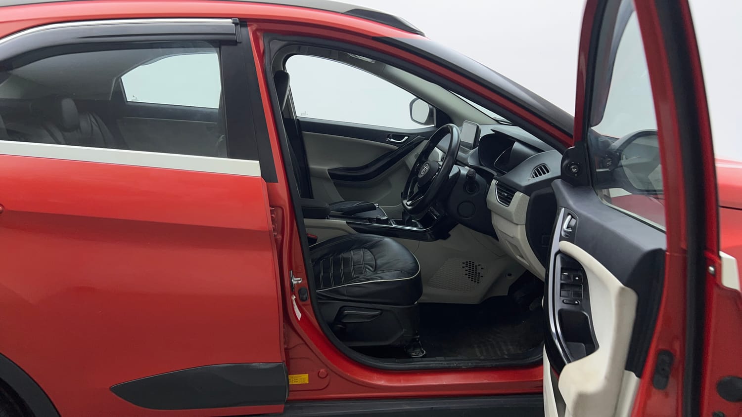 Used 2021 Tata Nexon XZ Plus (S) Petrol Manual interior RIGHT SIDE FRONT DOOR CABIN VIEW
