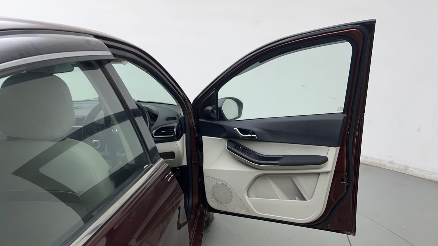 Used 2023 Tata Tigor XZ Plus CNG Leatherette Pack Cng Manual interior RIGHT FRONT DOOR OPEN VIEW