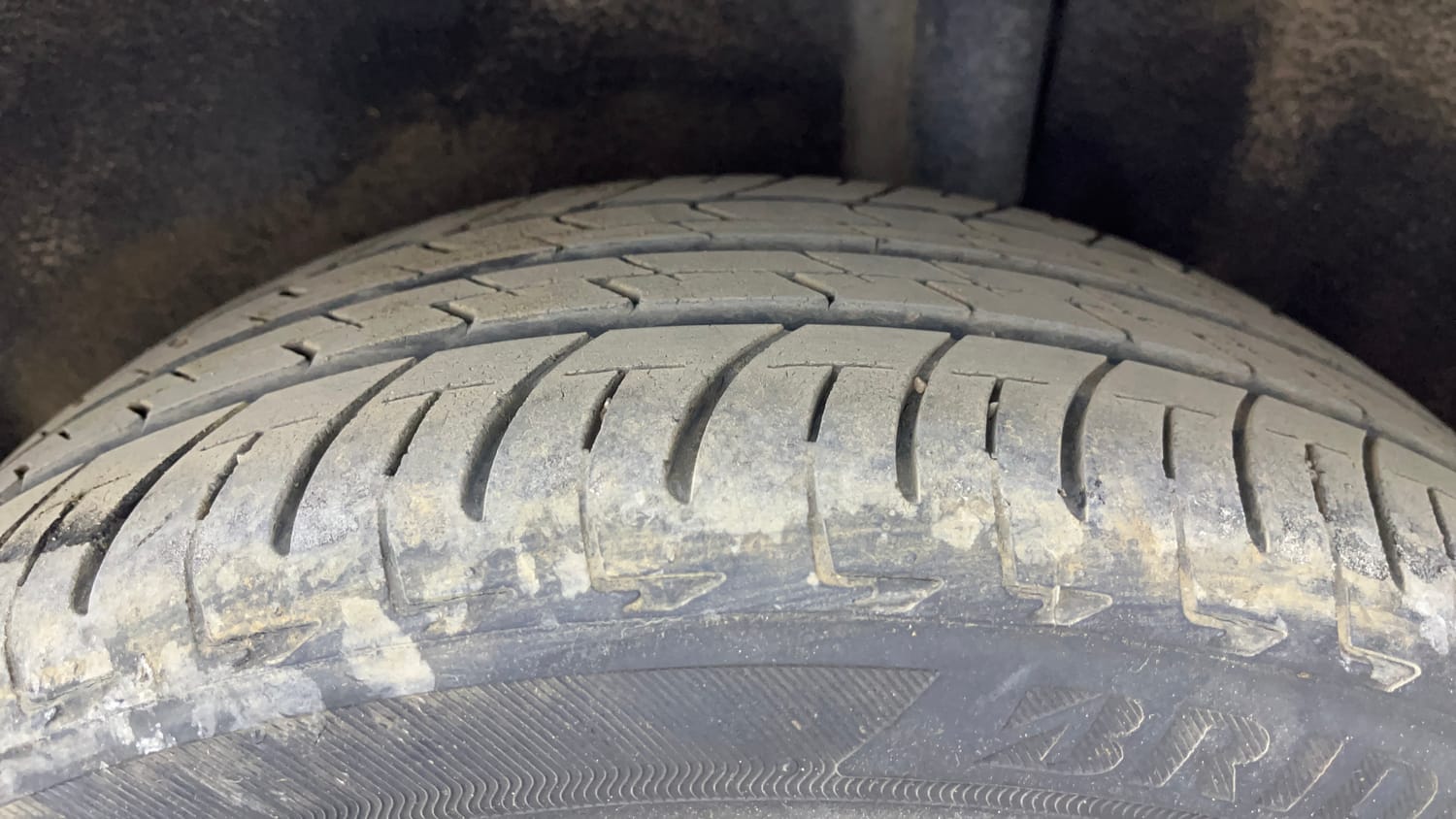Used 2018 Ford EcoSport Titanium + 1.5L TDCi Diesel Manual tyres LEFT REAR TYRE TREAD VIEW