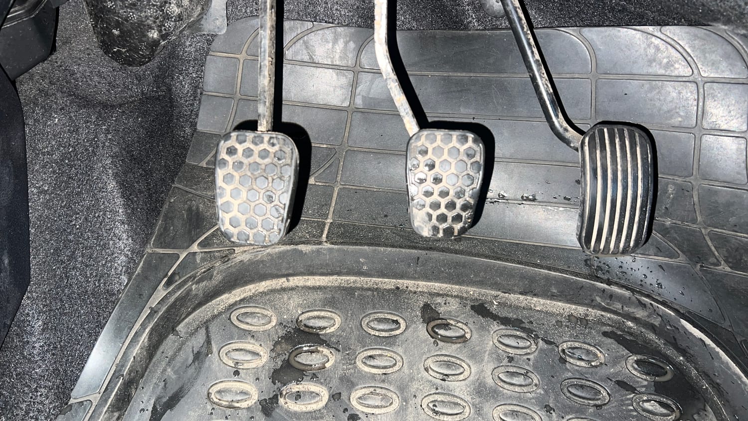 Used 2023 Tata Tigor XZ Plus CNG Leatherette Pack Cng Manual interior PEDALS VIEW