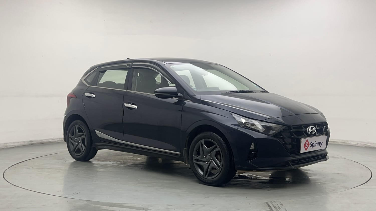 Used 2021 Hyundai i20 Sportz 1.2 MT Petrol Manual exterior RIGHT FRONT CORNER VIEW