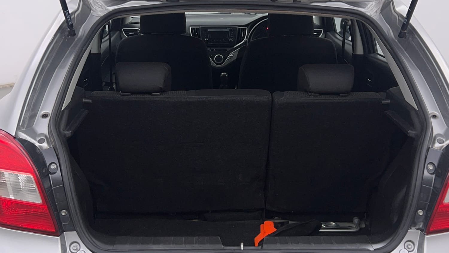 Used 2016 Maruti Suzuki Baleno Delta 1.2 Petrol Manual interior DICKY INSIDE VIEW
