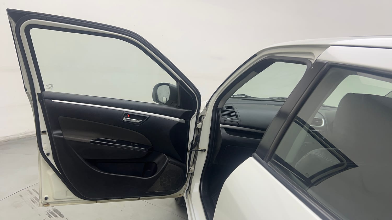 Used 2015 Maruti Suzuki Swift VXi Petrol Manual interior LEFT FRONT DOOR OPEN VIEW