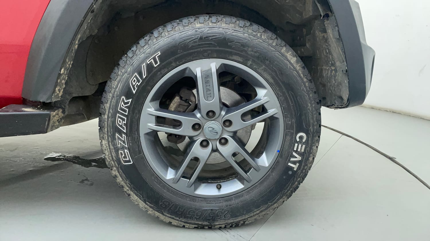 Used 2022 mahindra Thar LX Hard Top Petrol AT 4WD Petrol Automatic tyres RIGHT FRONT TYRE RIM VIEW