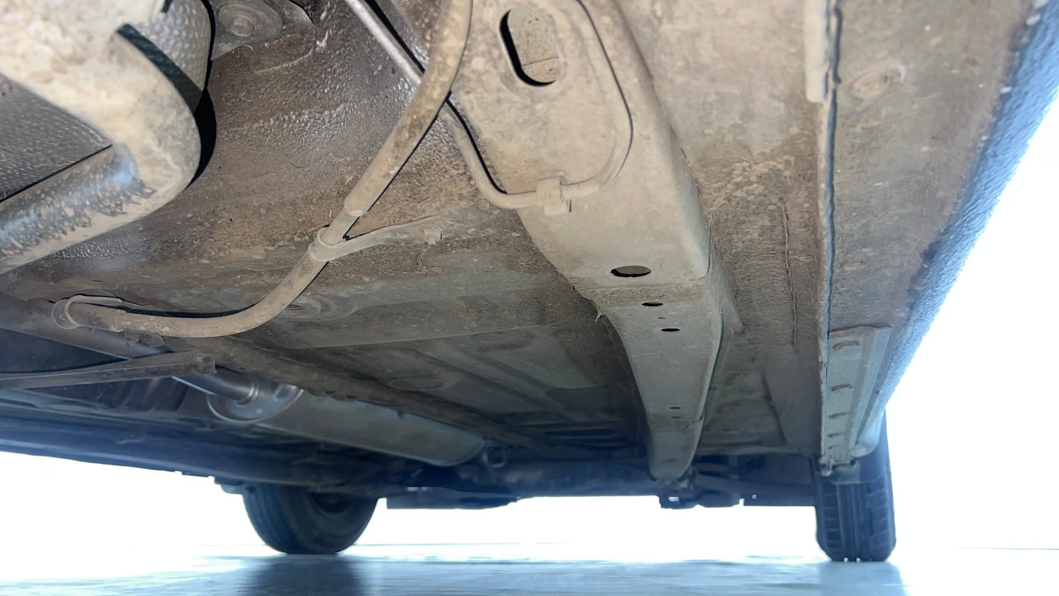 Used 2019 Maruti Suzuki Dzire VXi AMT Petrol Automatic extra REAR RIGHT UNDERBODY VIEW