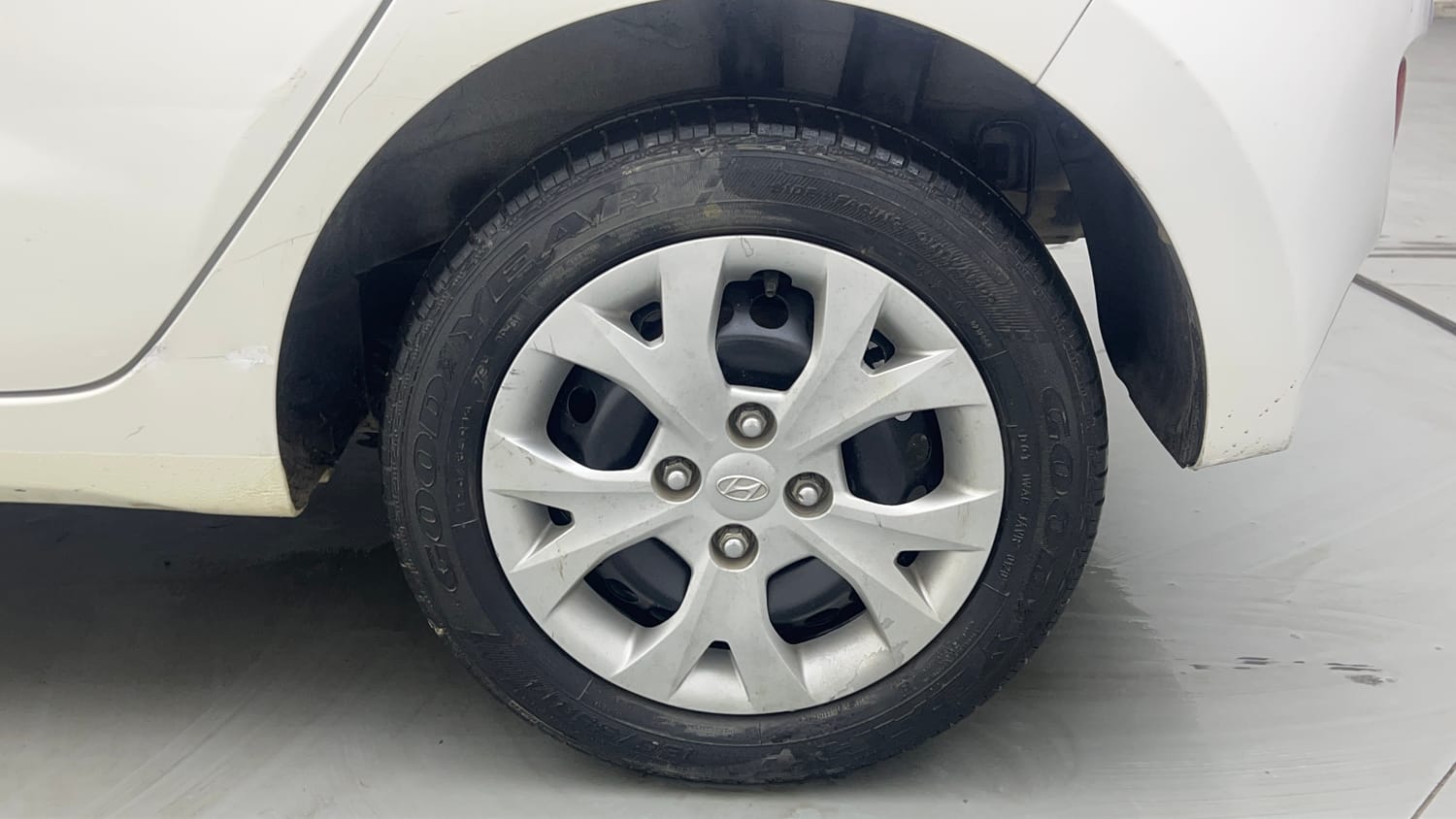 Used 2015 Hyundai Grand i10 Magna 1.2 Kappa VTVT Petrol Manual tyres LEFT REAR TYRE RIM VIEW