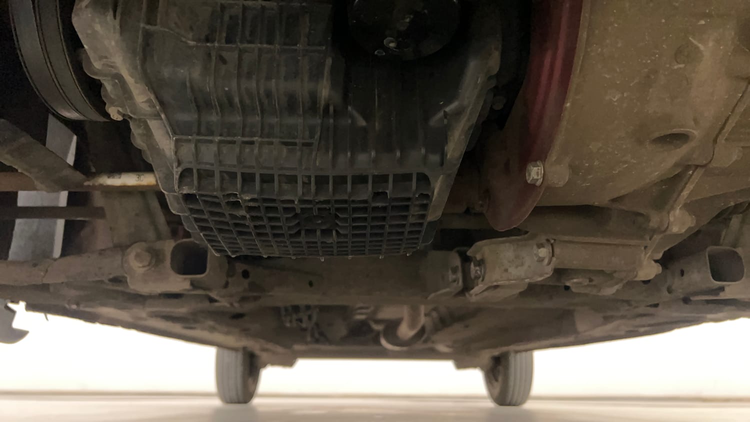 Used 2017 Renault Kwid RXL Petrol Manual extra FRONT LEFT UNDERBODY VIEW