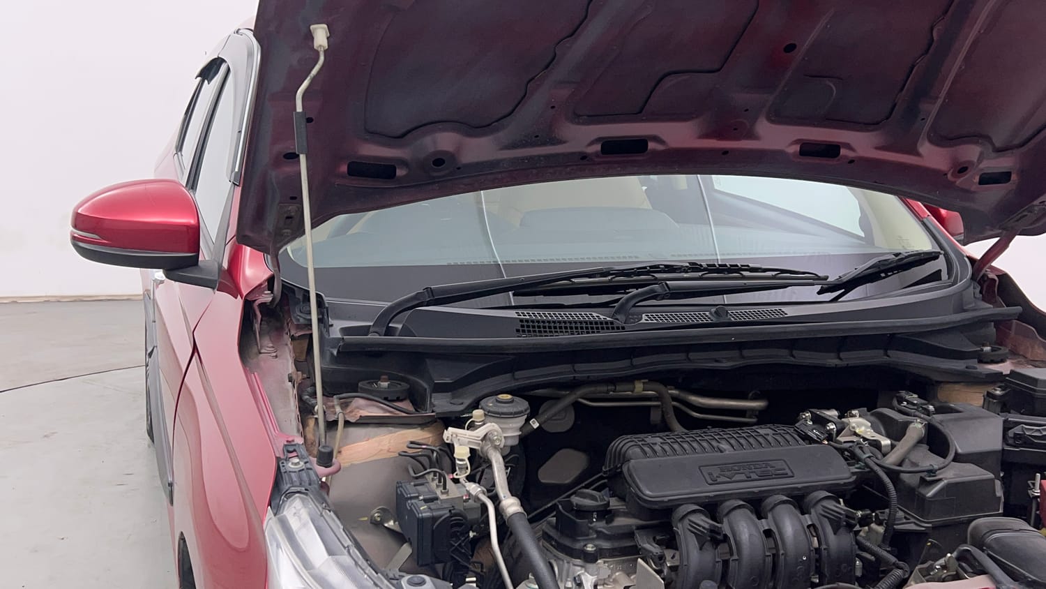 Used 2022 Honda Amaze VX CVT 1.2 Petrol Petrol Automatic engine ENGINE RIGHT SIDE HINGE & APRON VIEW