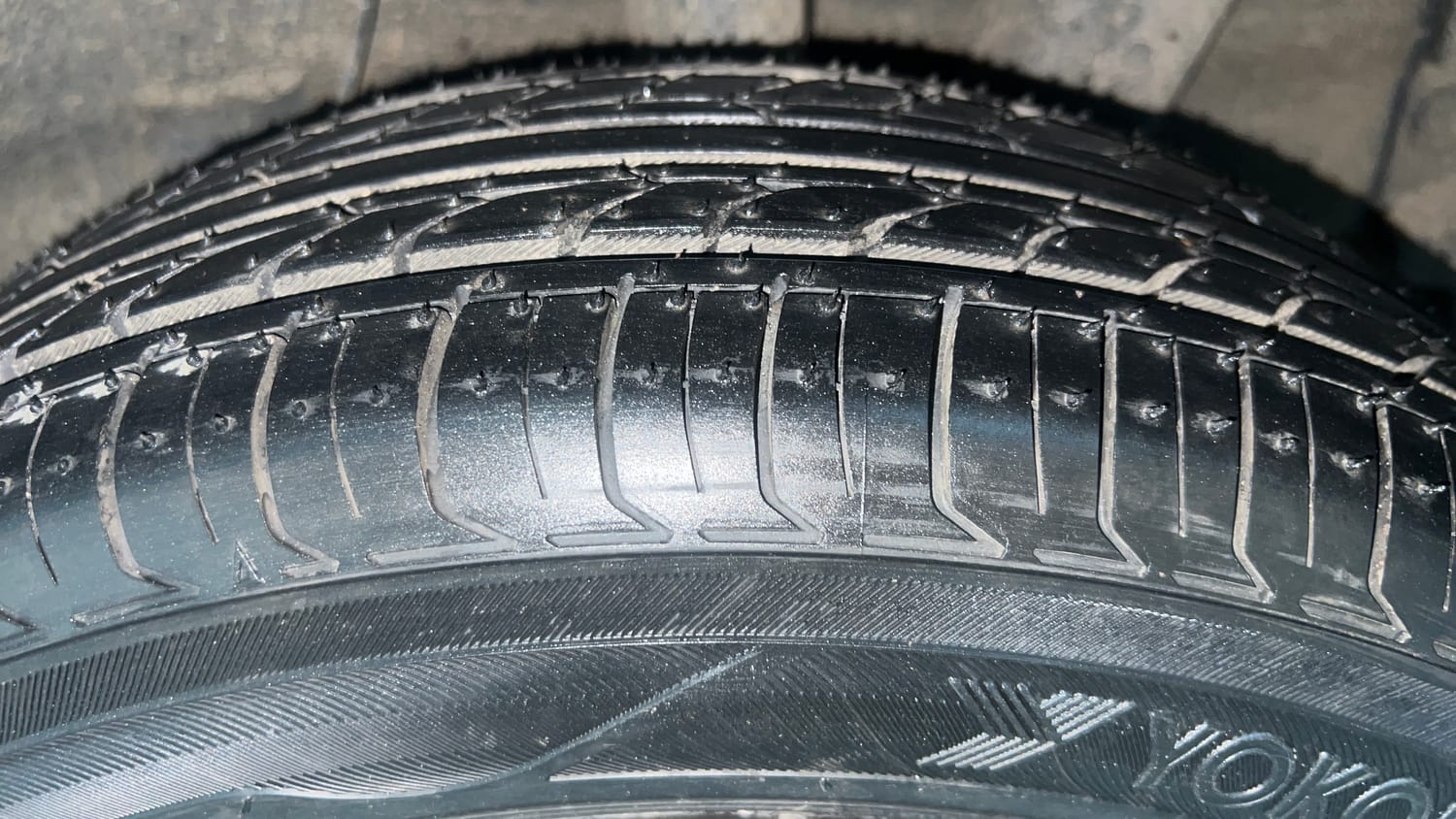 Used 2021 Hyundai Grand i10 Nios Sportz 1.2 Kappa VTVT CNG Cng Manual tyres LEFT REAR TYRE TREAD VIEW