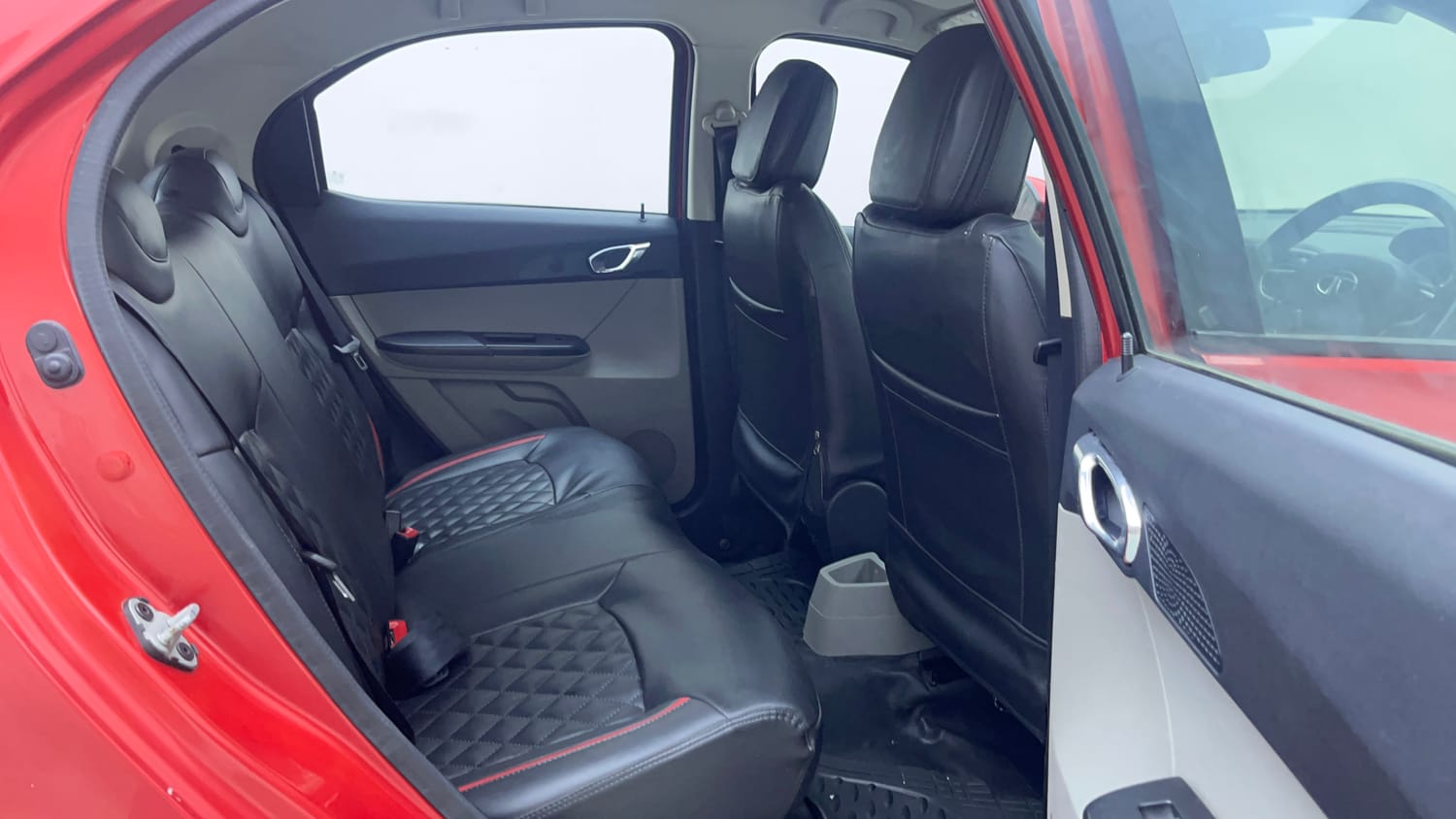 Used 2018 Tata Tiago Revotorq XZ Diesel Manual interior RIGHT SIDE REAR DOOR CABIN VIEW