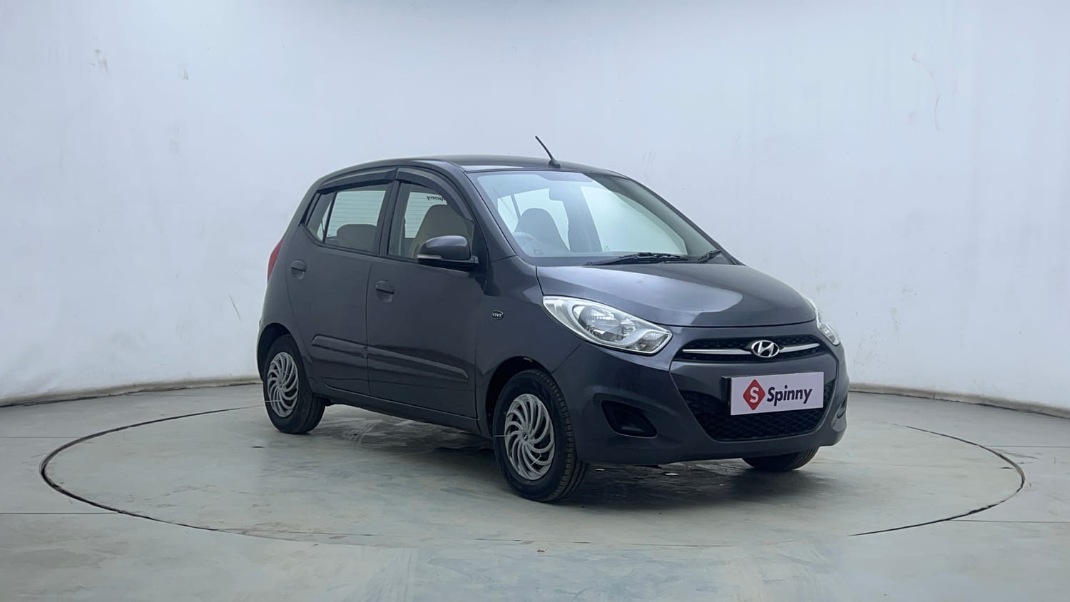 Used 2013 Hyundai i10 Sportz 1.2 Kappa2 Petrol Manual exterior RIGHT FRONT CORNER VIEW