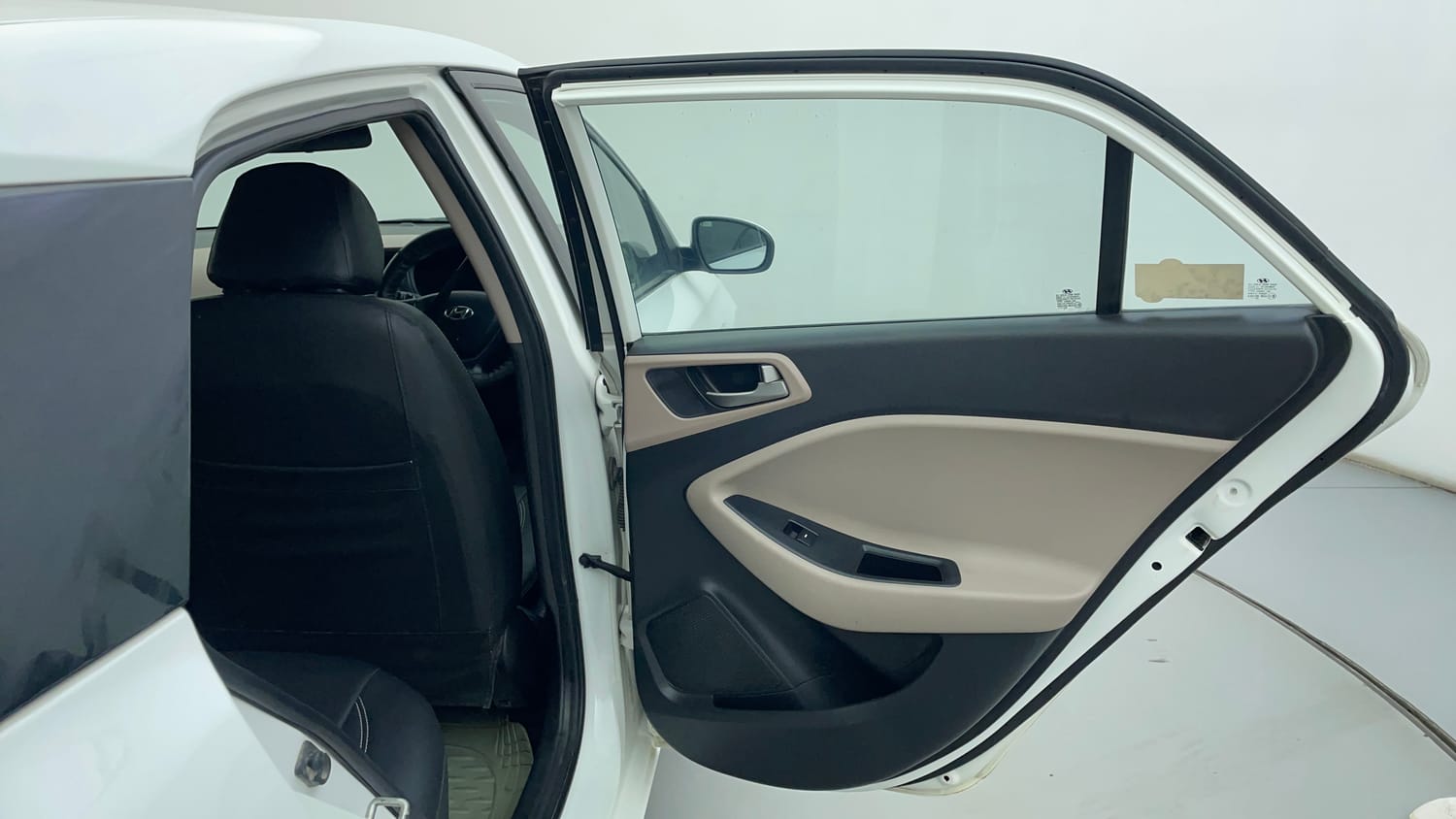 Used 2017 Hyundai Elite i20 Magna Executive 1.2 Petrol Manual interior RIGHT REAR DOOR OPEN VIEW