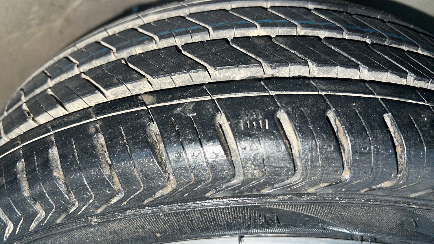 Used 2017 Maruti Suzuki Alto K10 VXi Petrol Manual tyres RIGHT FRONT TYRE TREAD VIEW