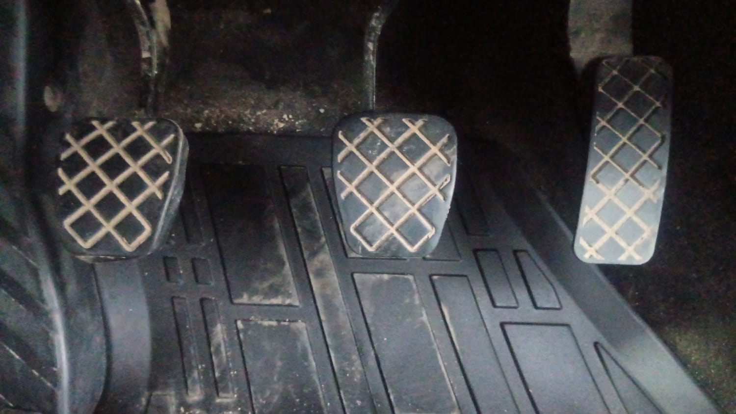 Used 2023 Skoda Slavia Ambition 1.0L TSI MT Petrol Manual interior PEDALS VIEW