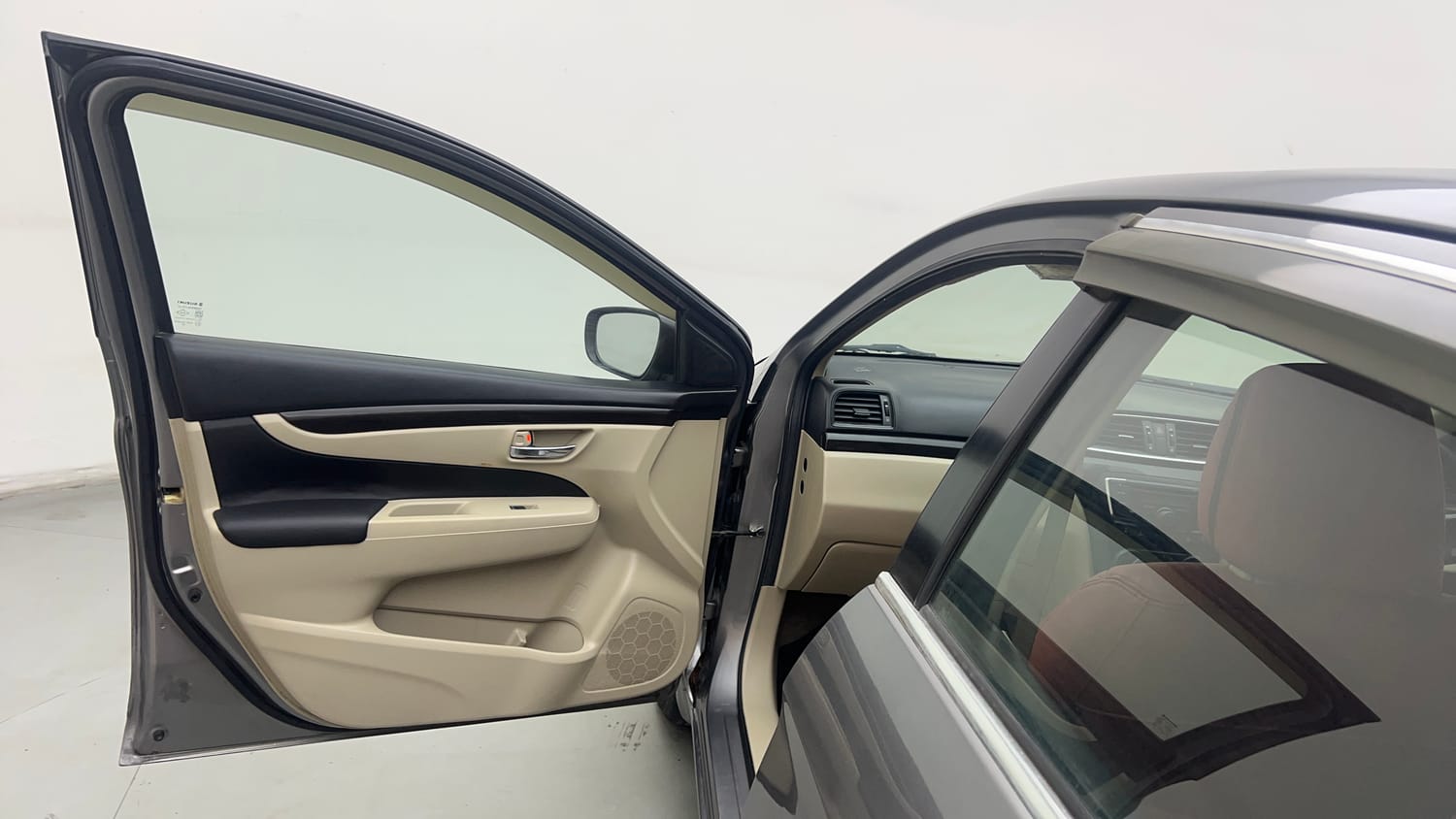 Used 2018 Maruti Suzuki Ciaz Sigma 1.4 MT Petrol Manual interior LEFT FRONT DOOR OPEN VIEW
