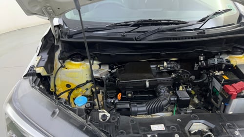 Used 2023 Maruti Suzuki XL6 Zeta AT Petrol Petrol Automatic engine ENGINE RIGHT SIDE HINGE & APRON VIEW