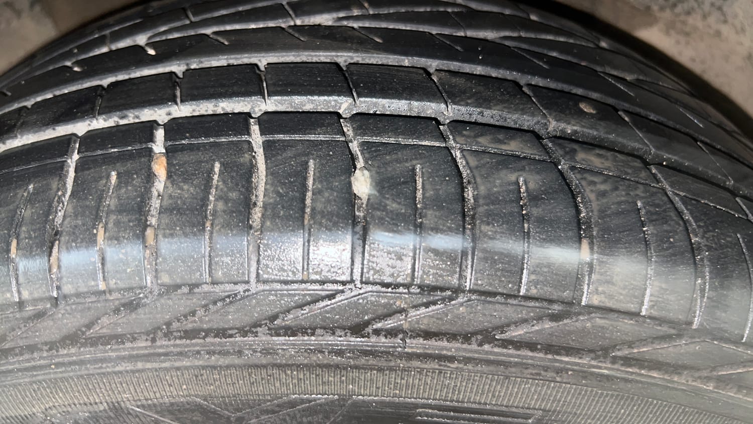 Used 2019 Tata Nexon XZA Plus Petrol Petrol Automatic tyres RIGHT REAR TYRE TREAD VIEW