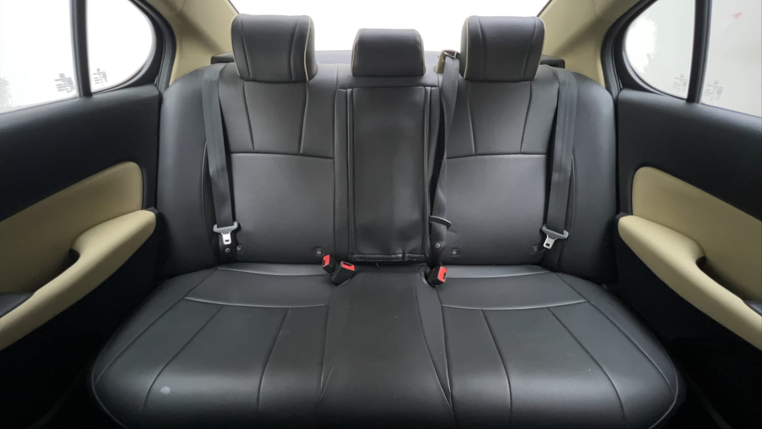 Used 2023 Honda City V Petrol MT Petrol Manual interior REAR SEAT CONDITION VIEW