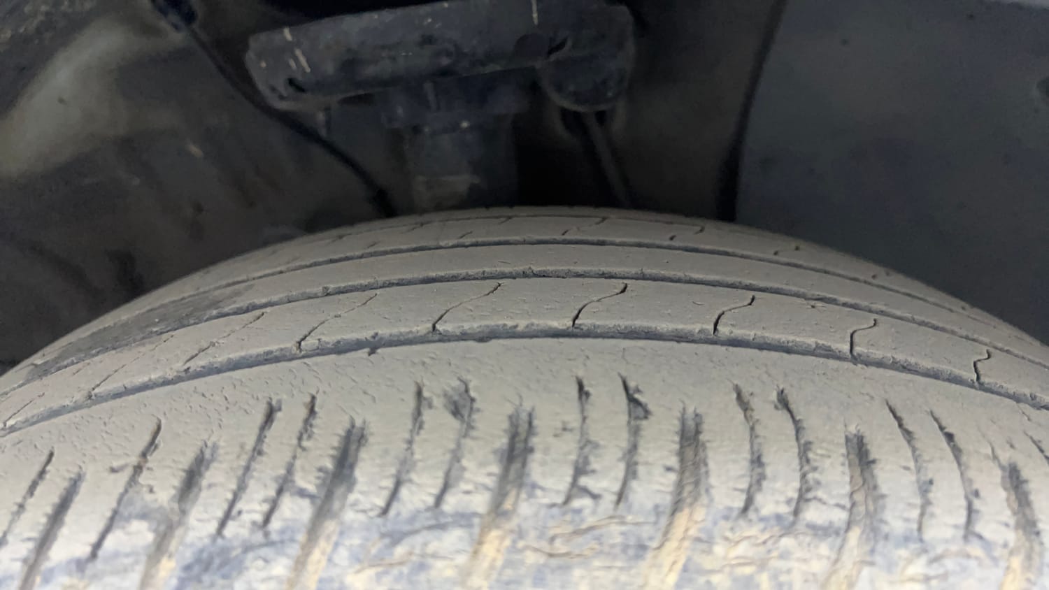 Used 2020 Hyundai Venue SX 1.4 CRDi Diesel Manual tyres RIGHT FRONT TYRE TREAD VIEW