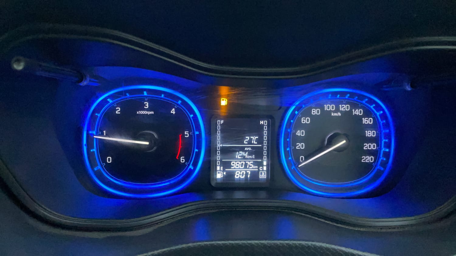 Used 2016 Maruti Suzuki Vitara Brezza ZDi+ Dual Tone Diesel Manual interior CLUSTERMETER VIEW