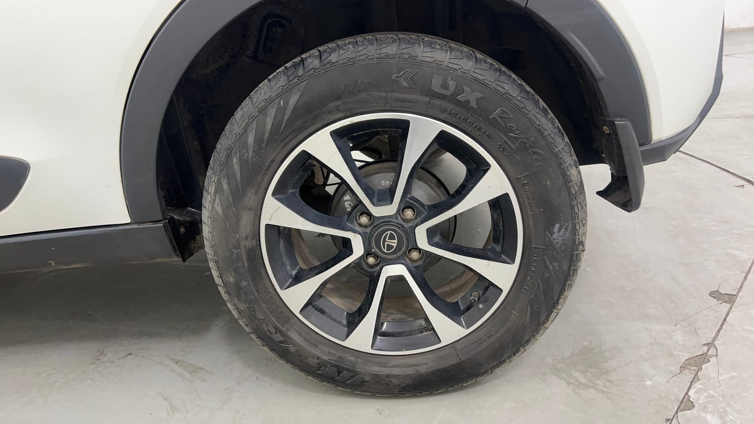 Used 2021 Tata Nexon XZ Plus (O) Diesel Diesel Manual tyres LEFT REAR TYRE RIM VIEW