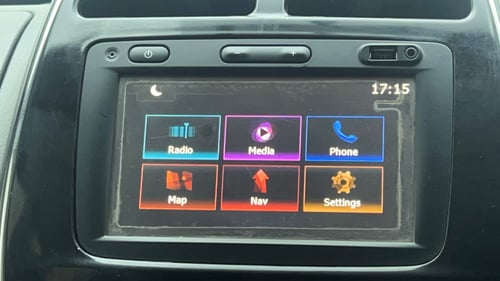 Used 2018 Renault Kwid 1.0 RXT AMT Opt Petrol Automatic top_features Touch screen infotainment system
