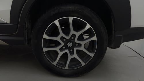 Used 2023 Maruti Suzuki XL6 Zeta AT Petrol Petrol Automatic tyres LEFT REAR TYRE RIM VIEW