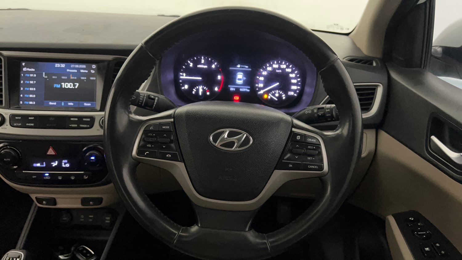 Used 2019 Hyundai Verna SX (O) 1.6 CRDi Diesel Manual interior STEERING VIEW
