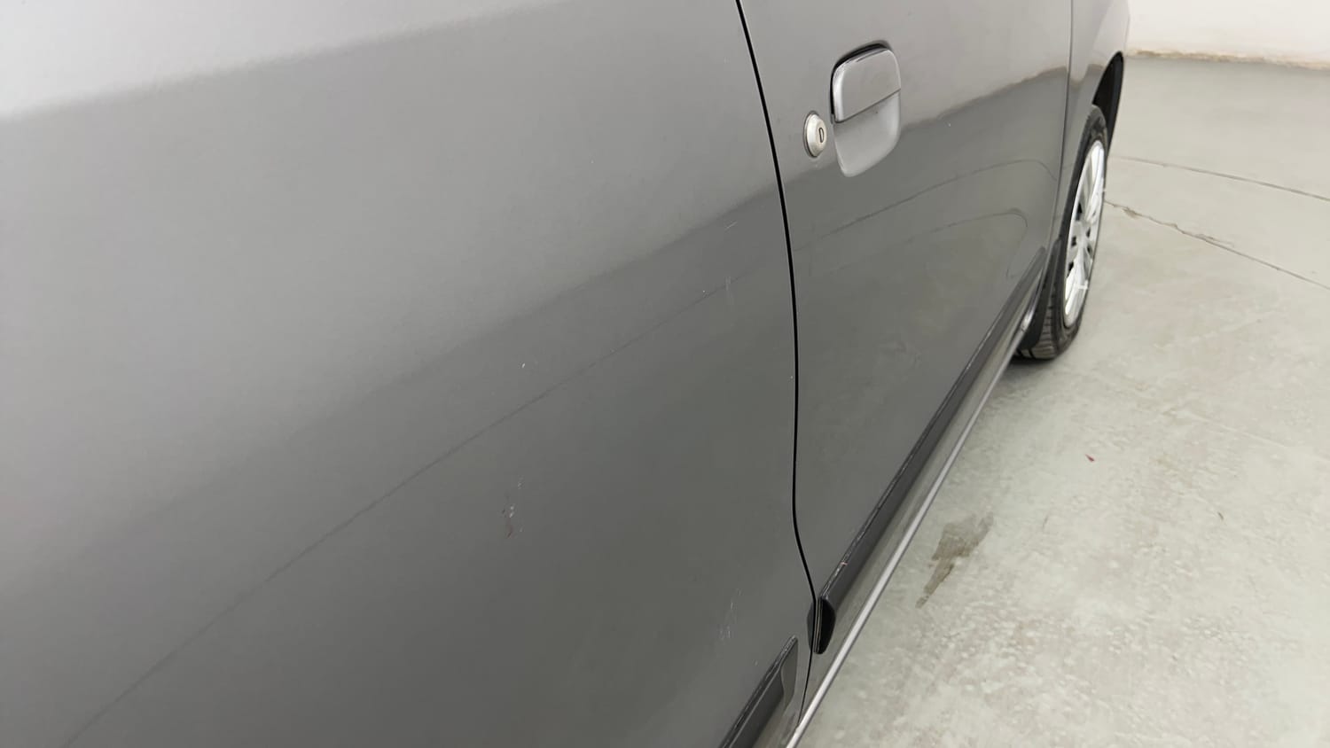 Used 2017 Maruti Suzuki Wagon R 1.0 VXI AMT (O) Petrol Automatic dents MINOR SCRATCH