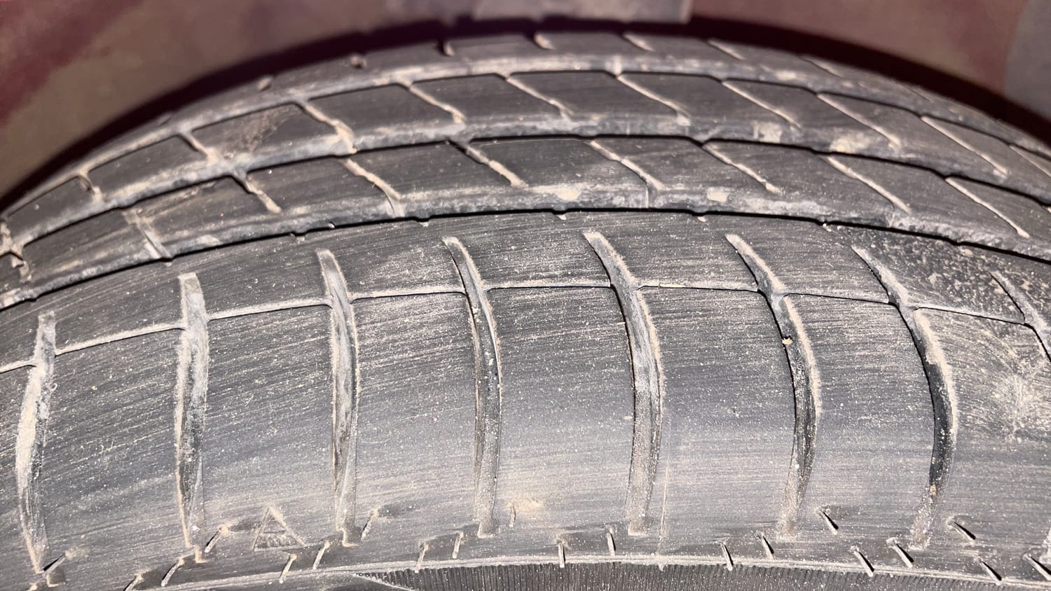 Used 2018 Hyundai Grand i10 Magna 1.2 Kappa VTVT Petrol Manual tyres RIGHT FRONT TYRE TREAD VIEW