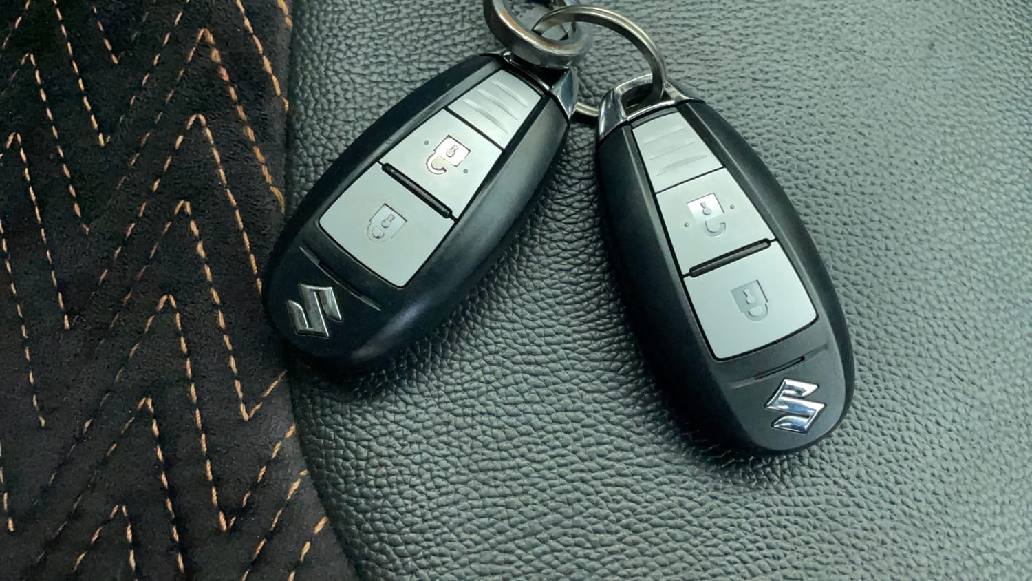 Used 2016 Maruti Suzuki Vitara Brezza ZDi+ Dual Tone Diesel Manual extra CAR KEY VIEW