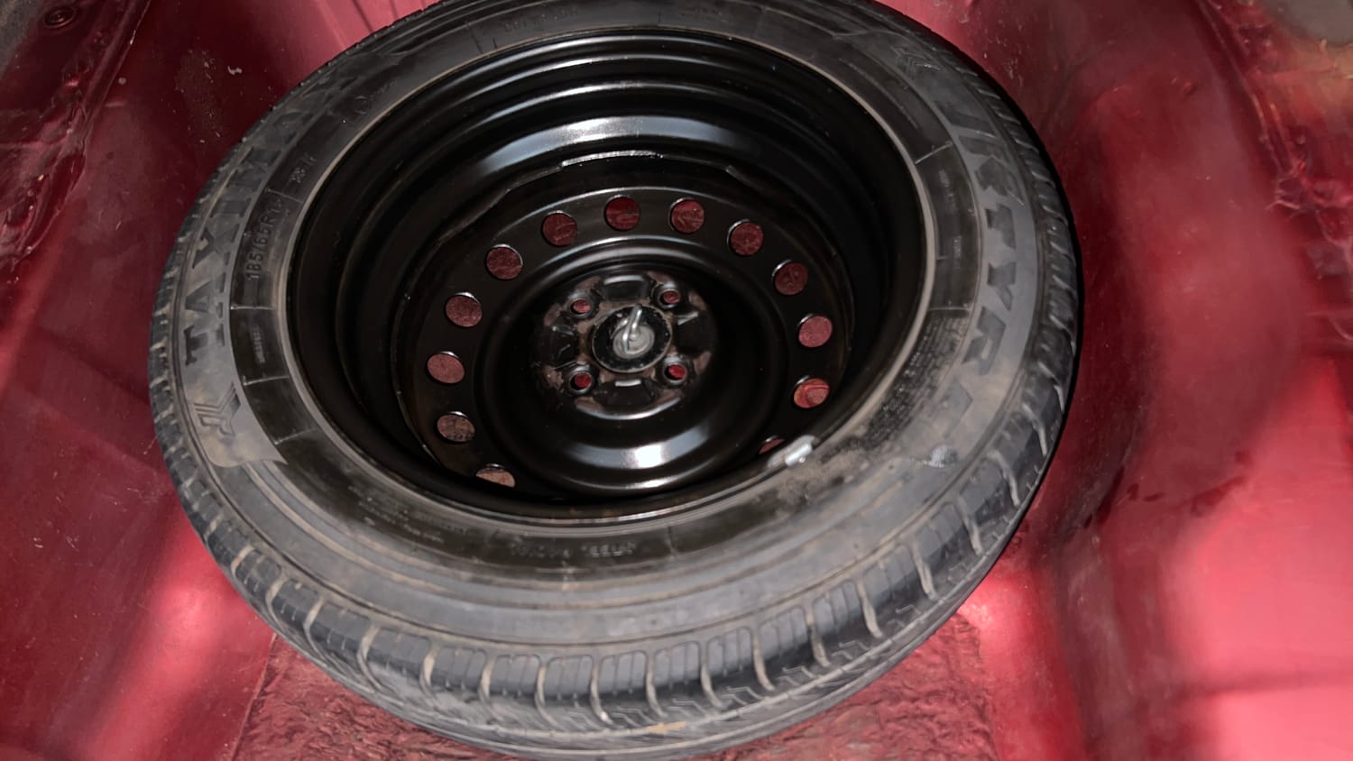 Used 2014 Honda City SV Diesel Diesel Manual tyres SPARE TYRE VIEW