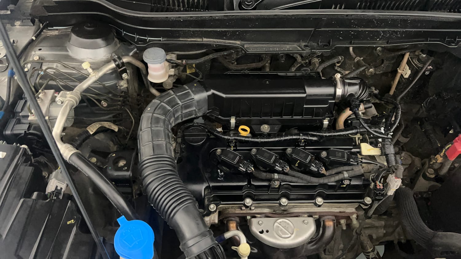 Used 2022 maruti-suzuki Vitara Brezza ZXi Plus Petrol Manual engine ENGINE RIGHT SIDE VIEW