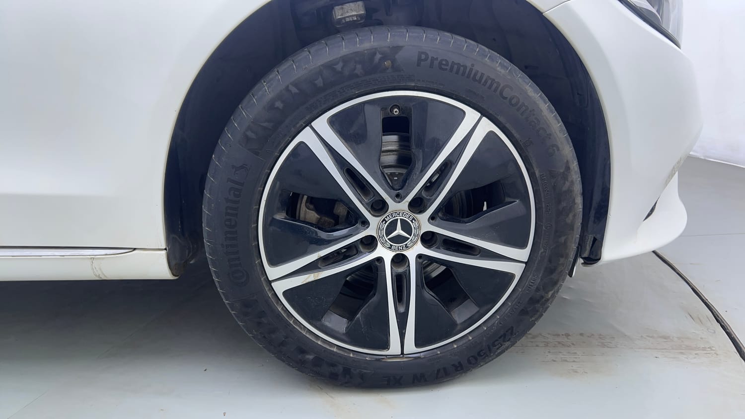 Used 2020 Mercedes-Benz C-Class C 200 Prime Petrol Automatic tyres RIGHT FRONT TYRE RIM VIEW