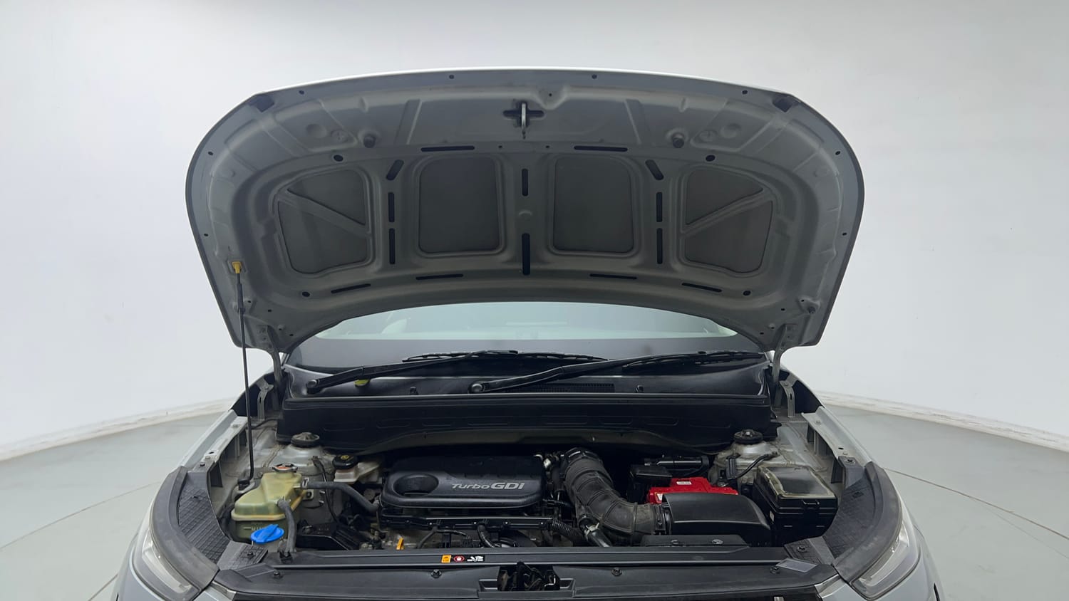 Used 2020 Hyundai Venue SX Plus 1.0 Turbo DCT Petrol Automatic engine ENGINE & BONNET OPEN FRONT VIEW