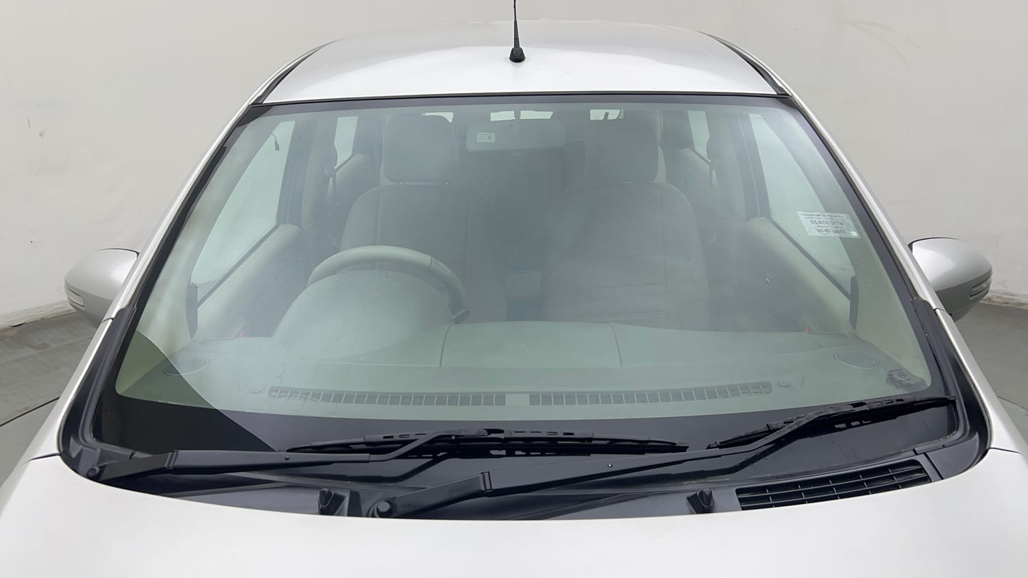 Used 2014 Maruti Suzuki Ertiga ZXi Petrol Manual exterior FRONT WINDSHIELD VIEW